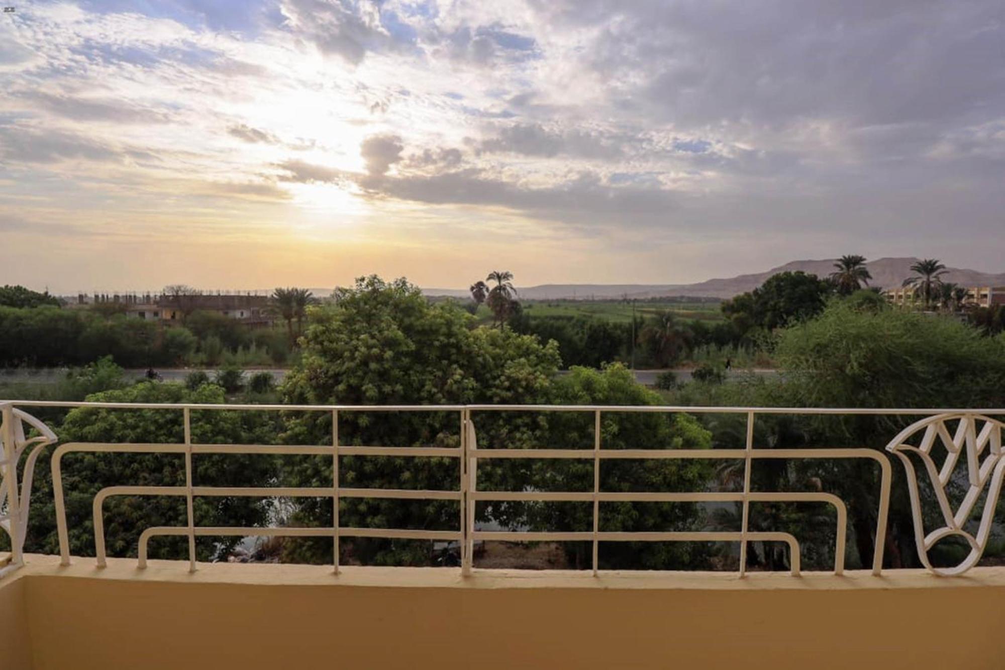 Luxor View Hostel Exterior photo