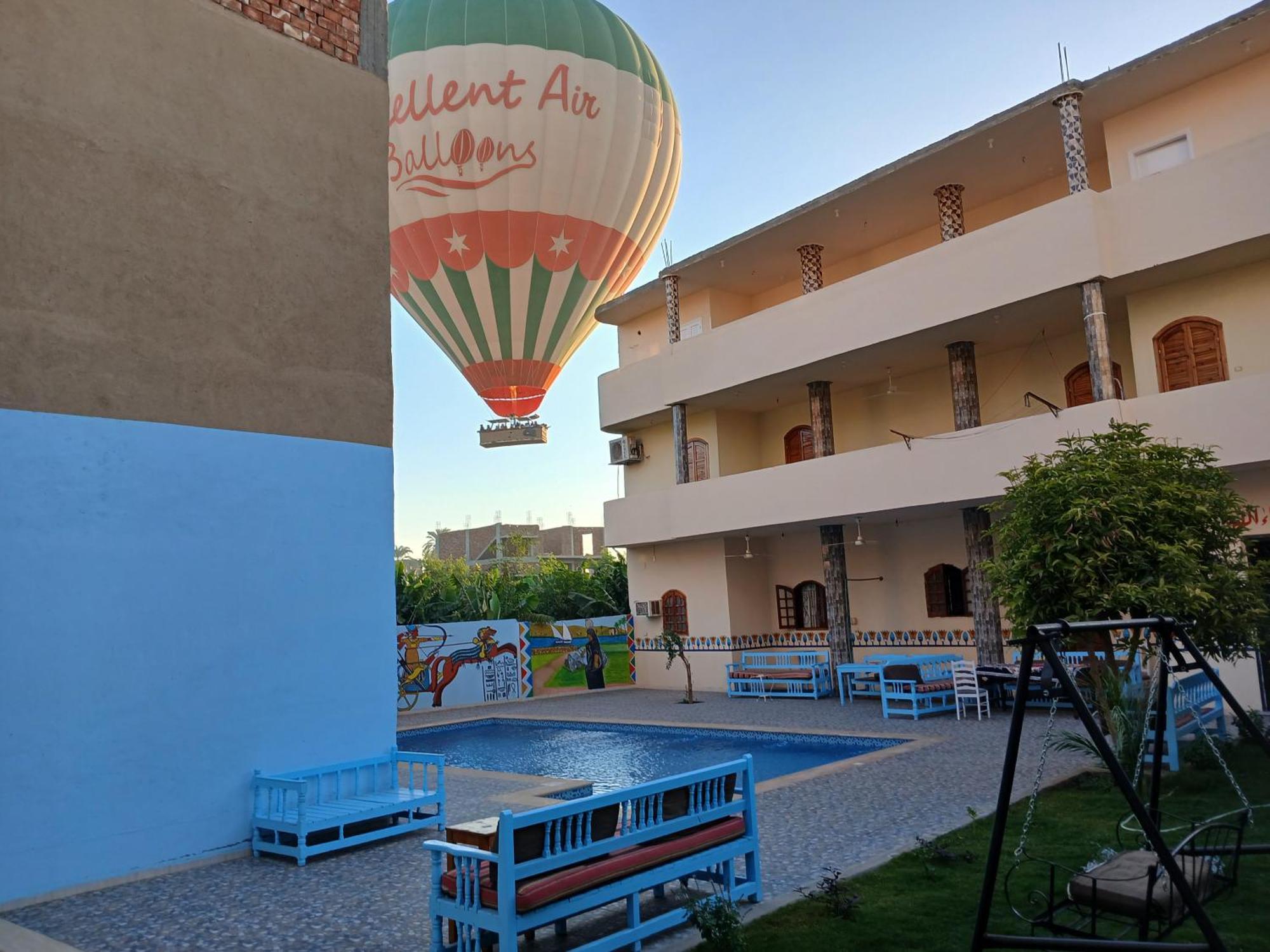 Luxor View Hostel Exterior photo